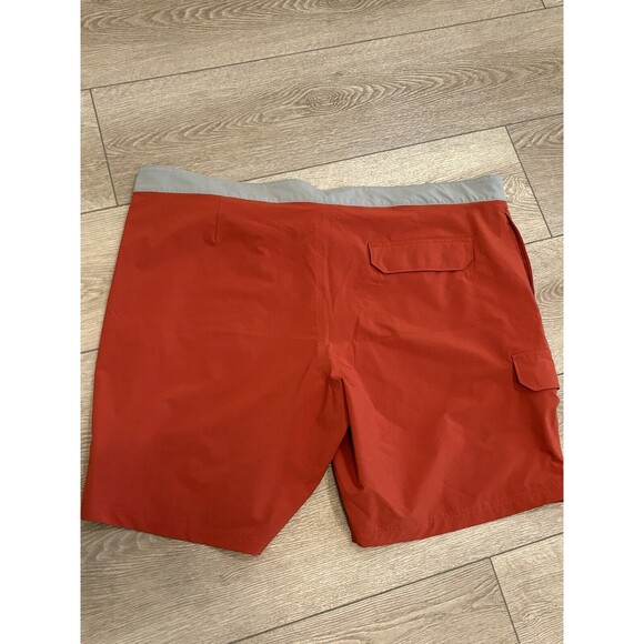 Duluth Trading Mens Size 48 Nanotex DuluthFlex Bull Moose Red Board Shorts - Picture 8 of 8